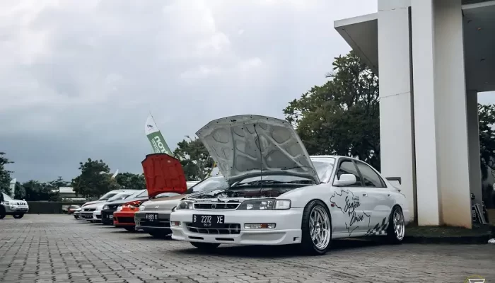 Pertamina Fastron Season of Drive Membawa Accord Cielo dan Genio ke Semarang sebagai Duta 2 Accord Cielo berwarna putih