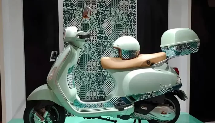 Keistimewaan yang Tersembunyi: Alasan di Balik Pilihan PID untuk Menggunakan Warna Spesial dan Motif Batik pada LX125 2 Alasan di Balik Pilihan PID untuk Menggunakan Warna Spesial dan Motif Batik pada LX125