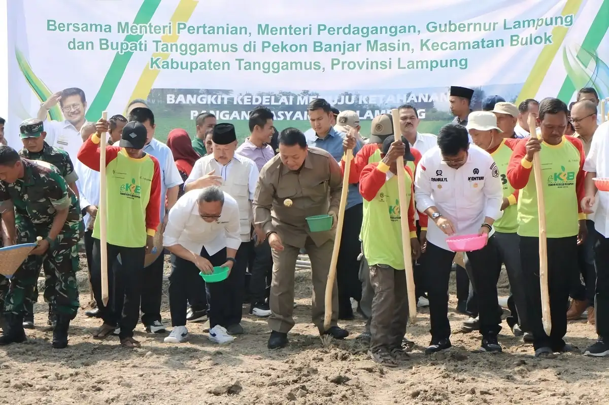 Gubernur Lampung Menggandeng Mentan dan Mendag untuk Mendorong Lonjakan Produksi Kedelai