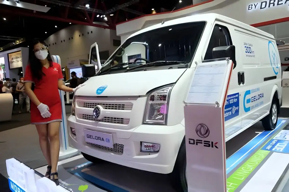 Ini Dia! Estimasi Biaya Perawatan Mobil Listrik DFSK Gelora E Tanpa Menggunakan Oli