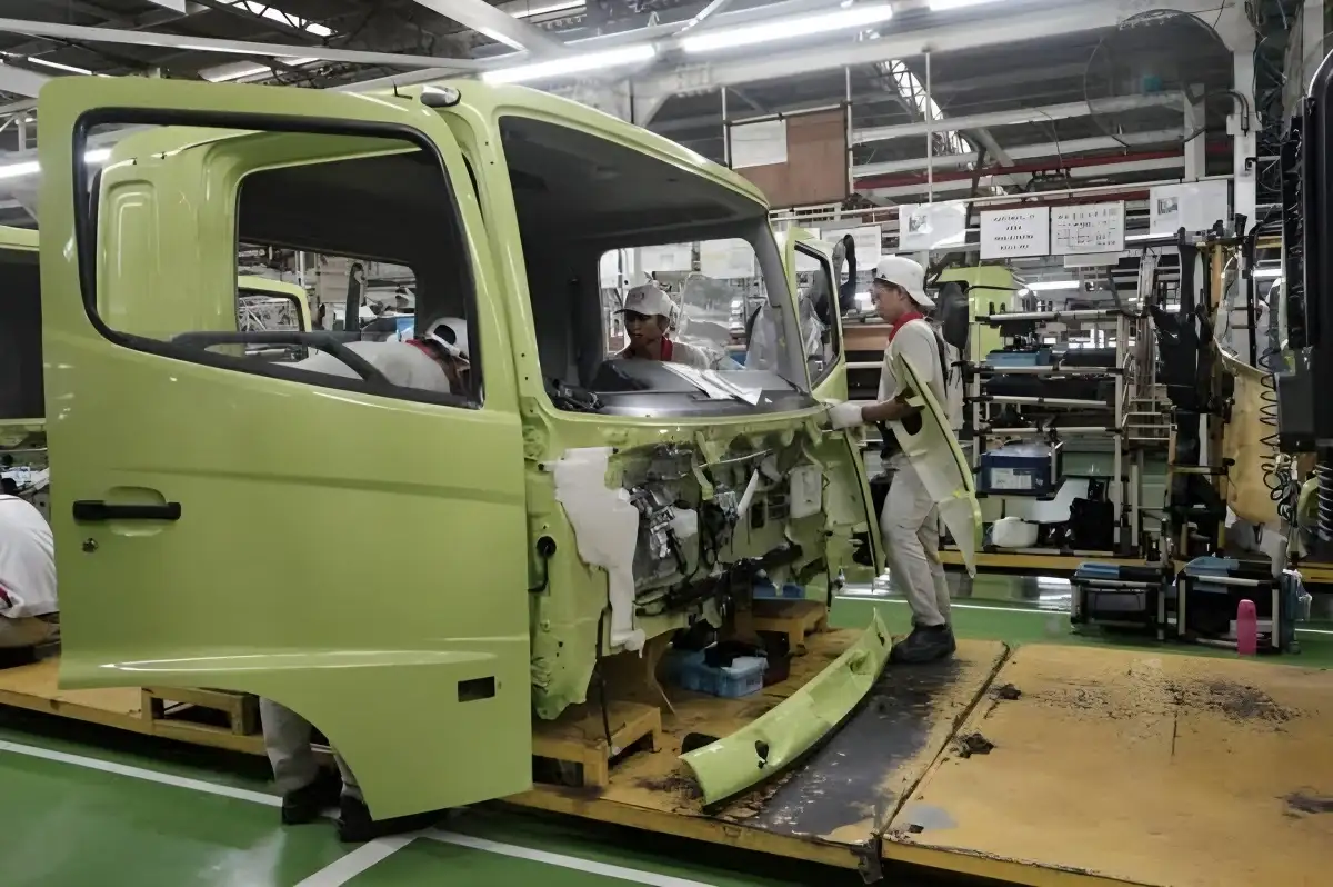 Ini Kabar Bagus! Pasokan Suku Cadang Kendaraan Hino di Maluku dan Papua Meningkat!