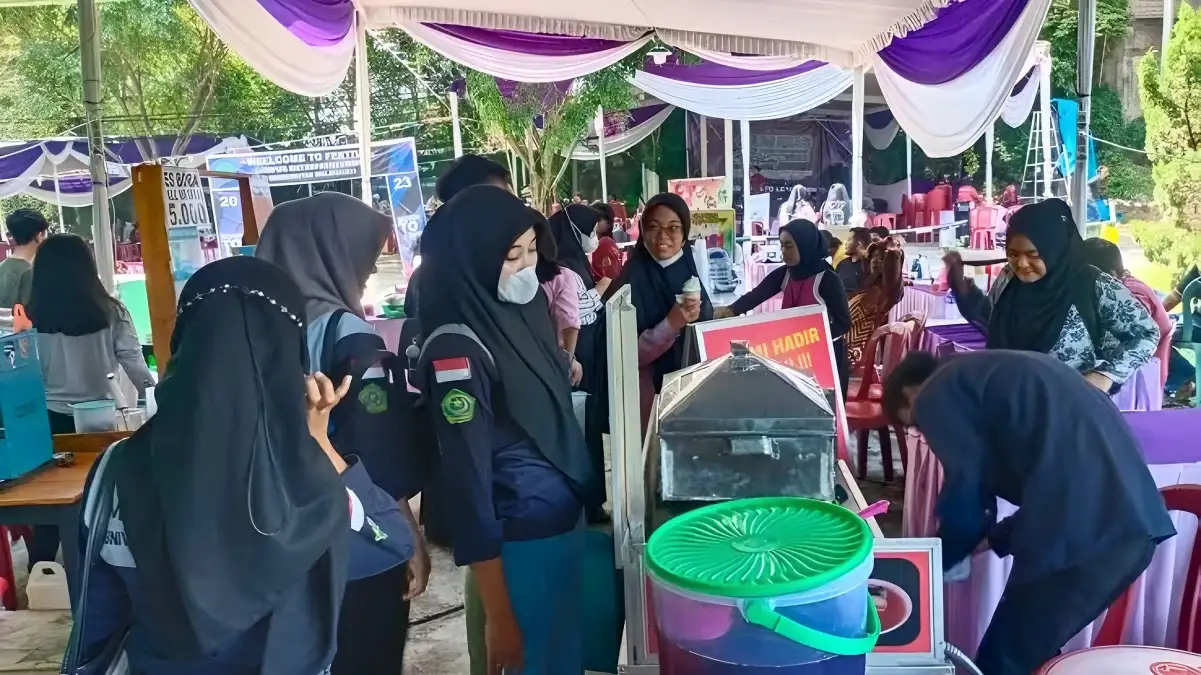 Kampus Entrepreneurship Festival di Universitas Malahayati, Jelajahi Keseruan Selama Tiga Hari dengan Bazar Menarik!