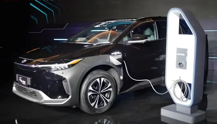Kredit Mobil Listrik Toyota dan Lexus