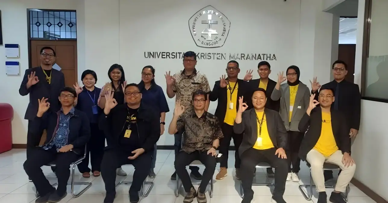 Melangkah Bersama ke Masa Depan CARSOME Academy Mengundang Mahasiswa Maranatha untuk Memperhatikan Profesi Inspektor Kendaraan