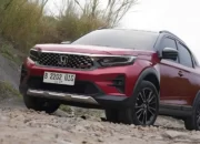 Mengguncang Gunung dengan Kehebatan Honda WR-V: Uji Coba yang Memikat