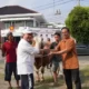 Partai Gerindra Lampung Mengadakan Penyembelihan 16 Sapi Kurban untuk Berbagi Kebahagiaan Iduladha dengan Masyarakat