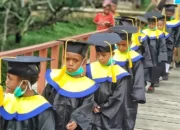 Perayaan Wisuda untuk Anak-anak TK, SD, SMP, dan SMA; Kemendikbud Mengeluarkan Surat Edaran: Tidak Wajib dan Tanpa Beban Bagi Wali Murid