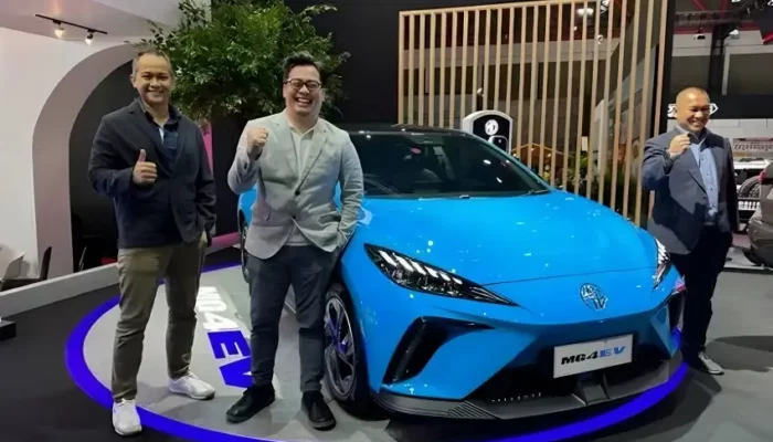 Rahasia di Balik Pengumuman Harga MG 4 EV Terbaru: Perbedaan Hingga Rp100 Juta dengan Ioniq 5! 2 Perbandingan Harga MG 4 EV dan Hyundai Ioniq 5 Temukan Pilihan Mobil Listrik Terbaik!