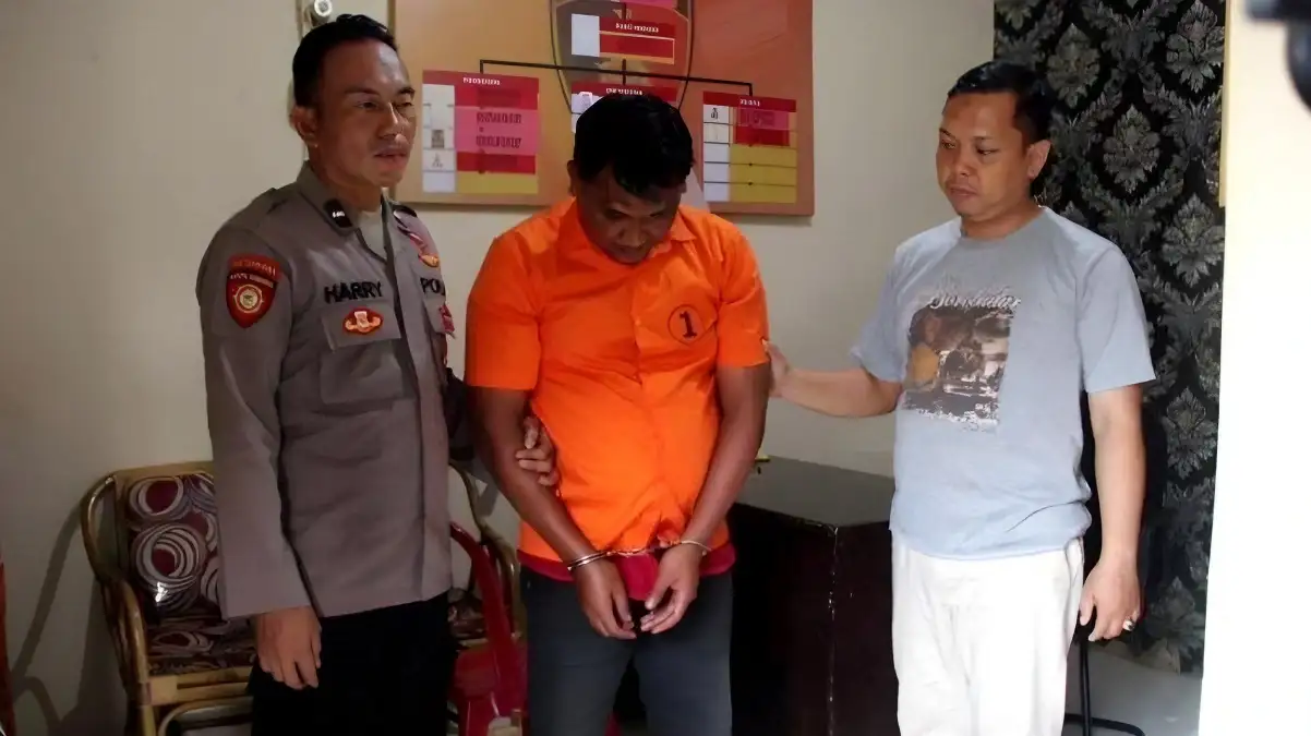 Polisi Berhasil Menangkap Sopir Travel yang Menjual Motor Kiriman Milik Warga Pagelaran Pringsewu untuk Foya-Foya