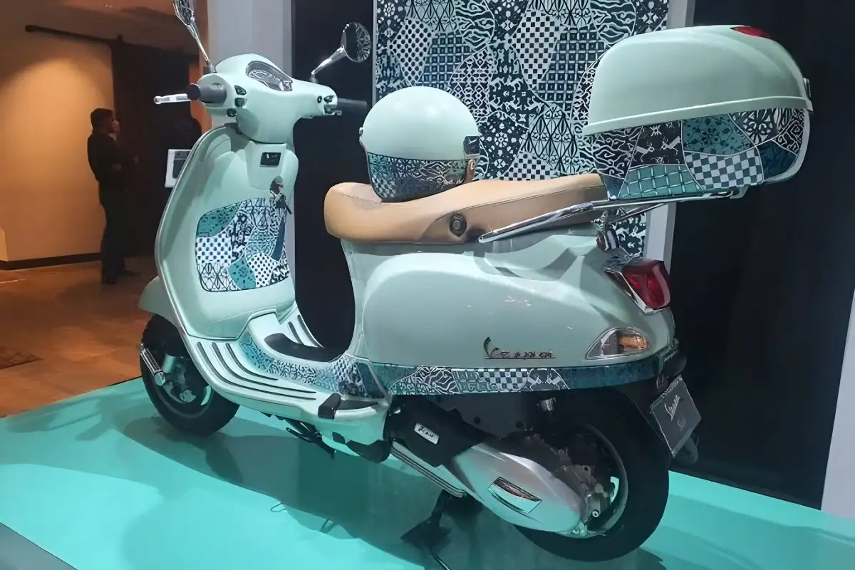 Rahasia Terungkap Makna Mendalam di Balik 7 Motif Vespa Batik yang Dijual Seharga Rp77 Juta