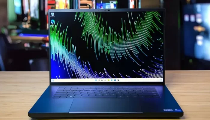 5 Laptop Gaming Multitasking Terbaik: Menjadi Pemakan Game Triple-A Tanpa Ngelag! 2 Razer Blade 16