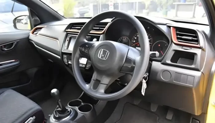 Review dan Harga Honda Brio Bekas: Mobil yang Tetap Jadi Pilihan Favorit 2 Spesifikasi Teknis Honda Brio Tetap Konsisten