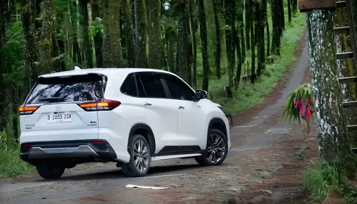 Kijang Innova Zenix Q Hybrid: Review Menarik, Sesuai Ekspektasi atau Tidak? 3 Suspensi Nyaman