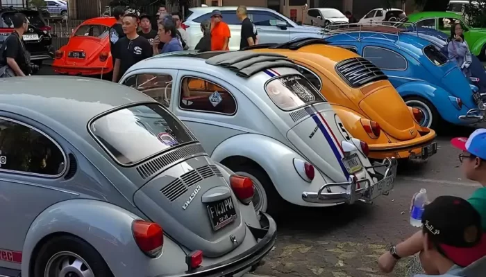 Perkuat Kekompakan Model Loyalty, Volkswagen Beetle Club Merayakan Ulang Tahun Ke-41 2 Volkswagen Beetle Club Rayakan Ulang Tahun Ke-41 dengan Konvoi dan Acara Meriah