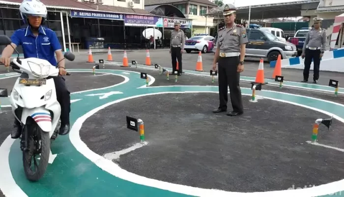 Inovasi Terkini: Ujian SIM Dalam Mode Zig-Zag dan Angka 8 Menggunakan Teknologi Electronic Drive, Bagaimana Bisa? 2 Wacana Ujian SIM Zig-Zag Dan Angka 8 Pakai Teknologi Electronic Drive