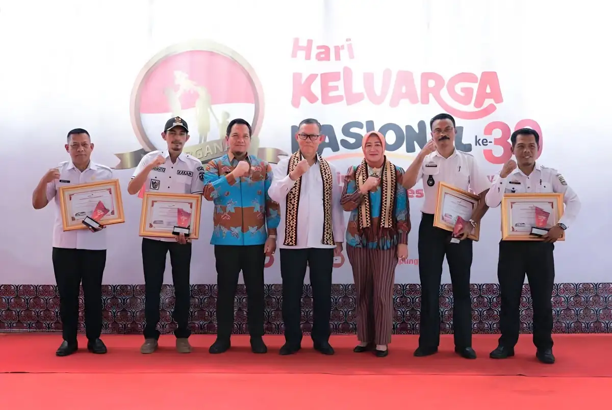 Arinal, Gubernur Lampung, Ajak Wujudkan Masyarakat Lampung yang Edukatif dan Bergizi dalam Peringatan Harganas ke-30