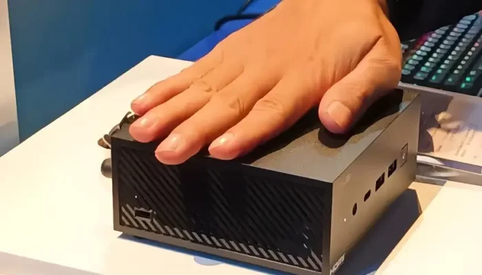Tersembul Kejutan! Asus Merilis Duo Mini PC Berkekuatan Cabe Rawit: Chipset Intel dan AMD Generasi Terbaru 2 Asus rilis dua perangkat kecil-kecil cabe rawit, Mini PC dengan chipset Intel dan AMD generasi terbaru