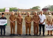 Bupati Lampung Selatan Membagikan Santunan Kematian kepada 16 Ahli Waris Tenaga Harian Lepas Sukarela