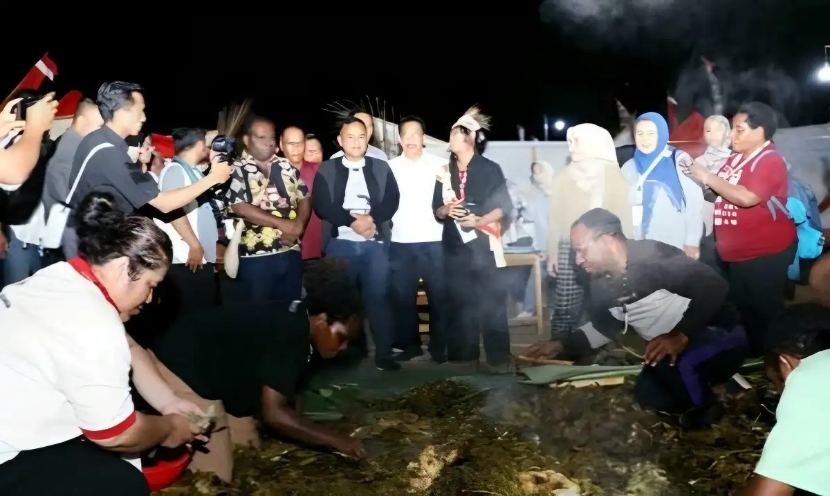 Bupati Lampung Selatan Terpesona dengan Budaya dan Tradisi Kontingen Papua dalam Jumbara Nasional ke IX