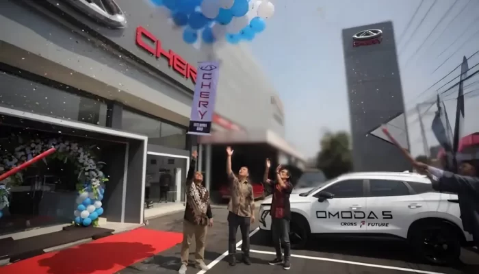 Chery Semakin Kokoh di Jawa Tengah dengan Diler Baru di Kota Solo 2 Chery Perkuat Jaringan Di Jawa Tengah Lewat Diler Baru Kota Solo