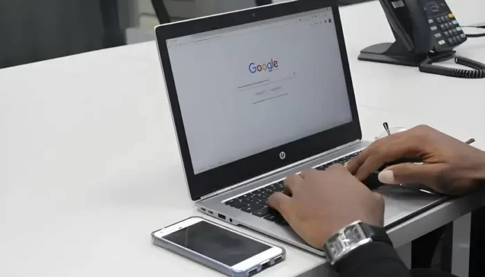 Google sedang menguji Genesis, platform berbasis AI yang diklaim dapat menulis artikel berita