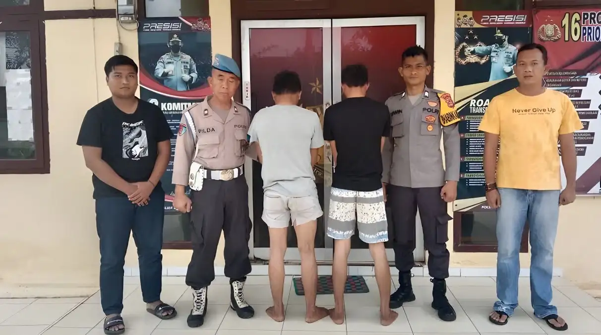Kejaran Warga Berhasil! Dua Pria Asal Panjang Bandar Lampung yang Jambret Tas Pengendara di Merbau Mataram Kini Ditangkap!