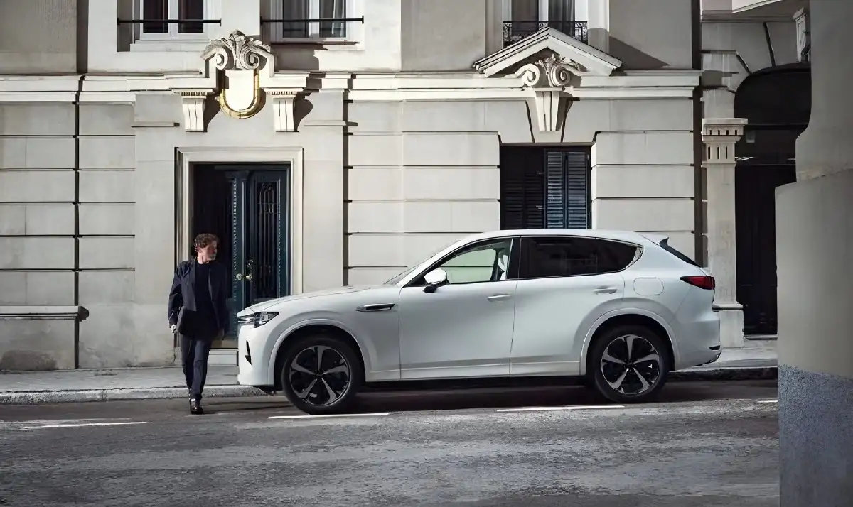 Kejutan di Singapura Mazda CX-60 Mendahului Indonesia dalam Debutnya!