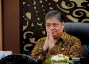 Kericuhan Terjadi Setelah Pemeriksaan Dugaan Korupsi Ekspor CPO; Pengawal Airlangga Hartarto Mengancam Menembak Jurnalis