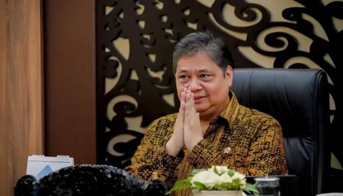 Kericuhan Terjadi Setelah Pemeriksaan Dugaan Korupsi Ekspor CPO; Pengawal Airlangga Hartarto Mengancam Menembak Jurnalis