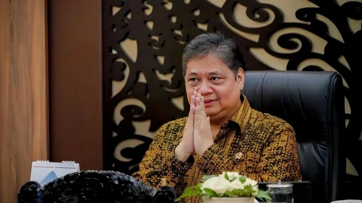 Kericuhan Terjadi Setelah Pemeriksaan Dugaan Korupsi Ekspor CPO; Pengawal Airlangga Hartarto Mengancam Menembak Jurnalis