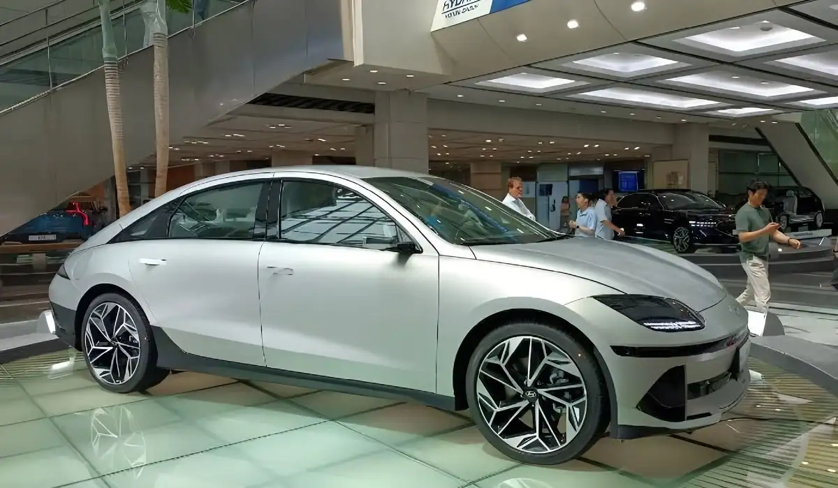 Mendukung Revolusi Mobil Listrik, Hyundai Ungkap 3 Strategi Inovatif untuk Solusi Mobilitas EV