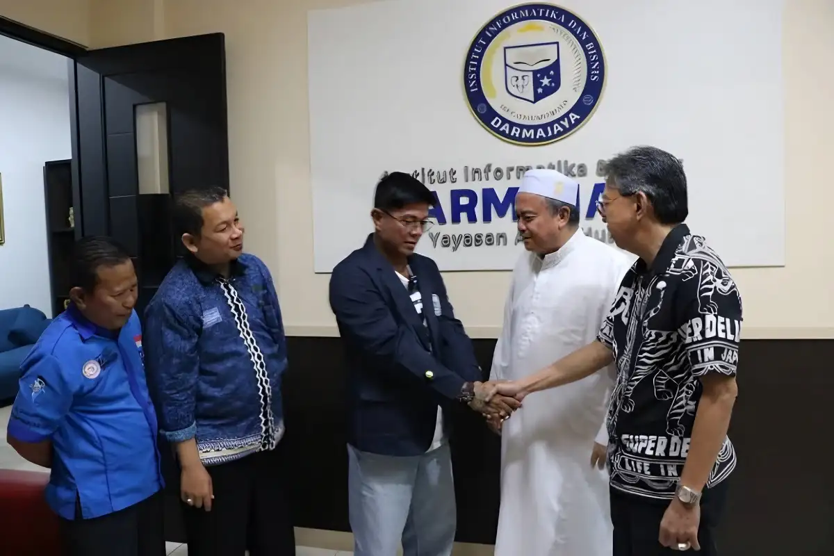 Meniti Jejak di IIB Darmajaya Andika Kangen Band Merasa Teraliri oleh Kampus yang Mampu Mengakomodasi Talenta Saya