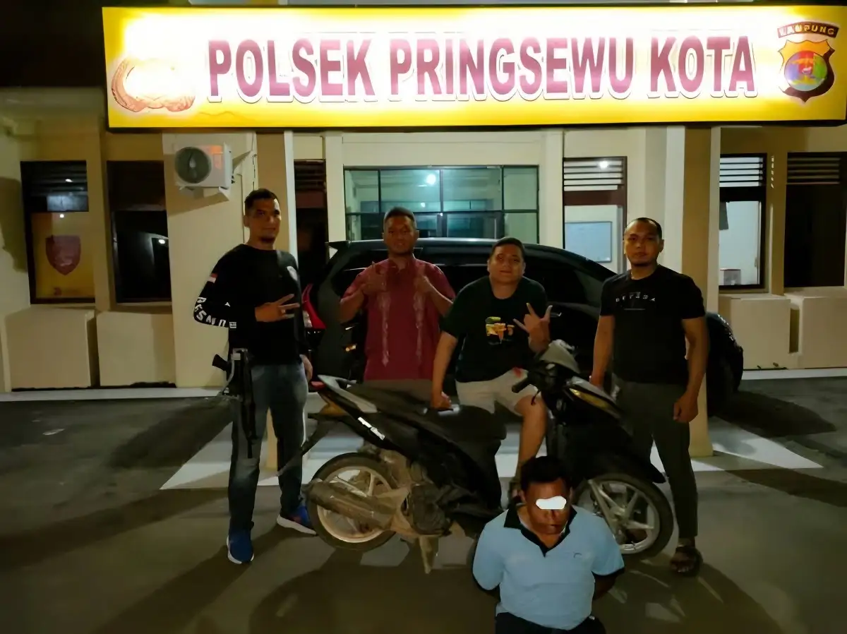 Pencuri Motor di Pringsewu Ditangkap Setelah 2 Bulan Buron Saat Sedang Tidur di Rumahnya