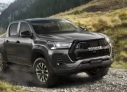 Peringkat Penjualan Hilux Meningkat, Toyota Menggebrak Segmen Komersial Kembali