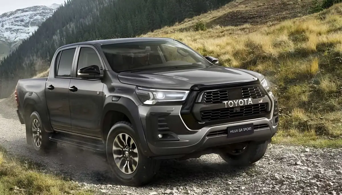 Peringkat Penjualan Hilux Meningkat, Toyota Menggebrak Segmen Komersial Kembali