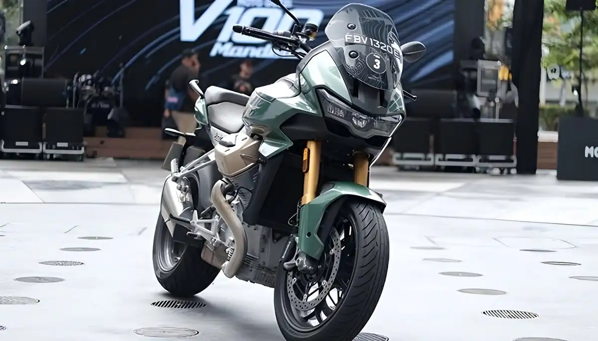 Perjalanan Eksklusif Moto Guzzi V100 Mandello Menaklukkan Pasar Asia Pasifik!