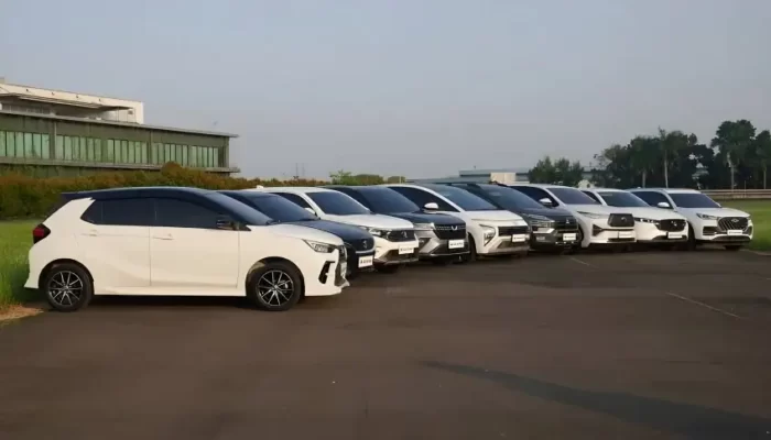 9 Pilihan Mobil Keluarga Terbaik: Dari City Car hingga SUV, Semuanya Ada! 2 Rekomendasi Mobil Keluarga Terbaik Dari City Car Sampai SUV Ada!