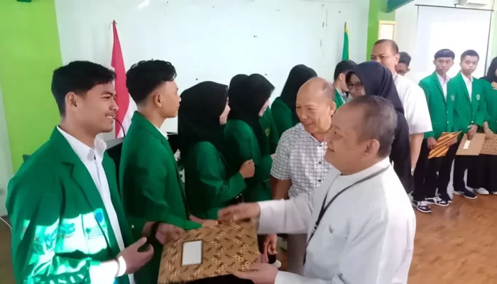 Rektor Universitas Malahayati Meriahkan Keberangkatan 16 Peserta Pertukaran Mahasiswa Merdeka!