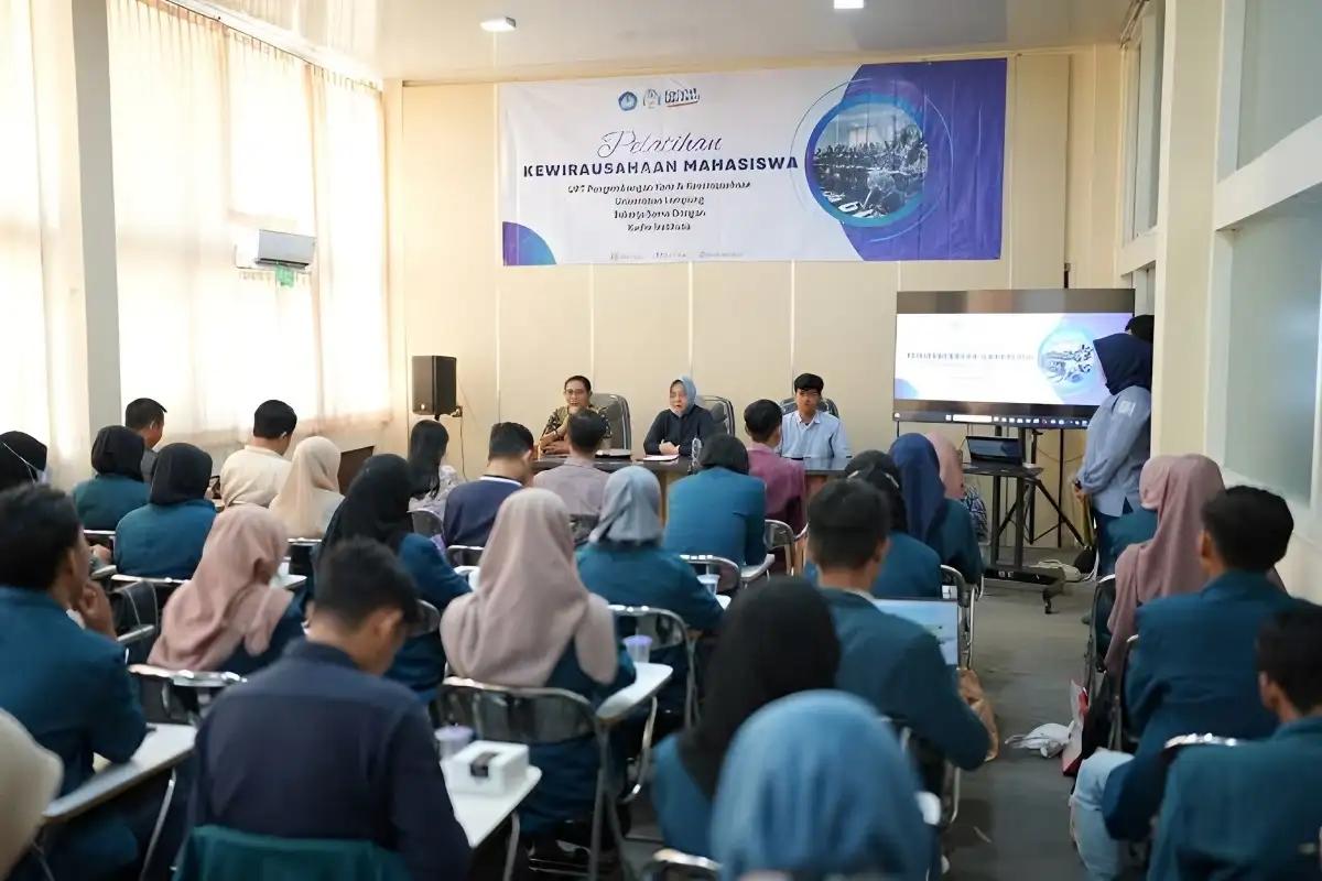 Sinergi Sukses CCED Unila dan Kadin Institut Wujudkan Pelatihan Mahasiswa Digital Marketing Kewirausahaan
