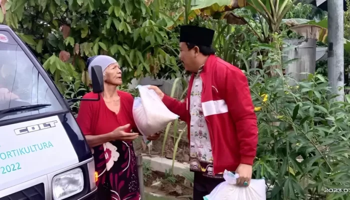 Solidaritas Majelis Taklim Rahmat Hidayat Lampung: Bantuan Diberikan untuk Korban Banjir di Semaka Tanggamus