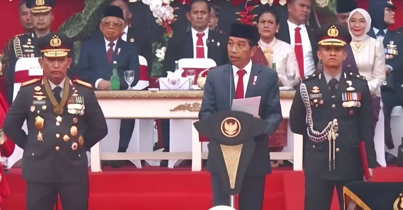 Survei Menunjukkan Publik Lebih Mempercayai TNI Daripada Polisi dan Bahkan Presiden, Apa Sebabnya