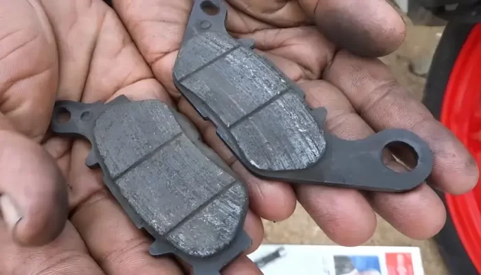 Jangan Lupakan! 7 Tips Perawatan Komponen Pengereman Sepeda Motor yang Penting! 2 Tips Perawatan Komponen Pengereman Sepeda Motor Yang Kerap Terlupakan