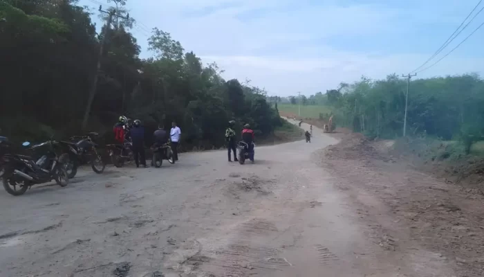 Transformasi 14 Bulan: Pj Bupati Sulpakar Fokus Perbaikan 15 Ruas Jalan di Mesuji