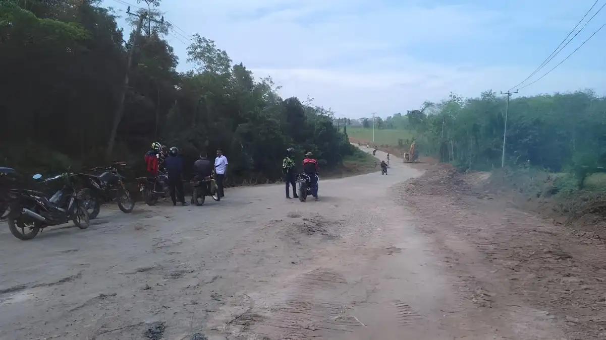 Transformasi 14 Bulan Pj Bupati Sulpakar Fokus Perbaikan 15 Ruas Jalan di Mesuji