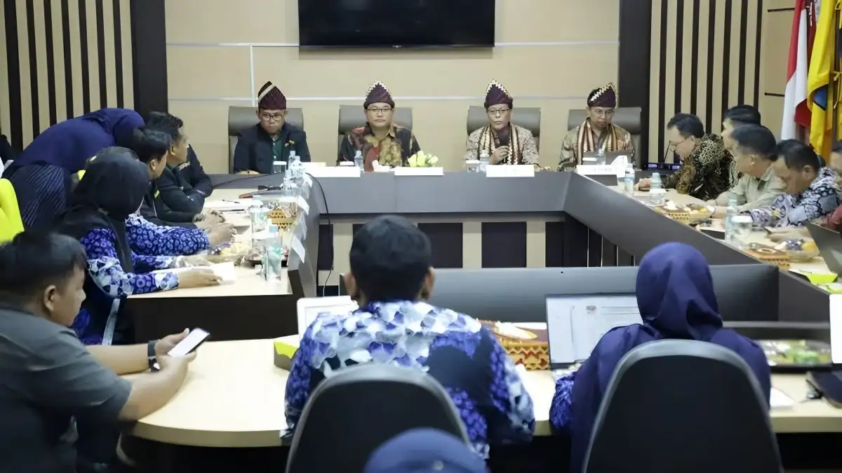 Unila Bersama BAN-PT Melakukan Asesmen Lapangan untuk Akreditasi Prodi Magister Teknologi Pendidikan FKIP