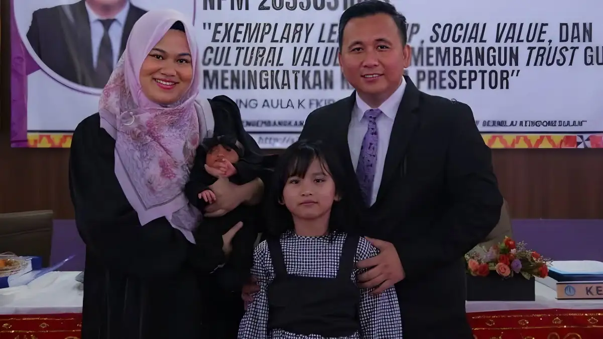 Berstatus Suami Istri, Dua Dosen Ilmu Kesehatan Universitas Malahayati ini Lulus Ujian Promosi Doktor