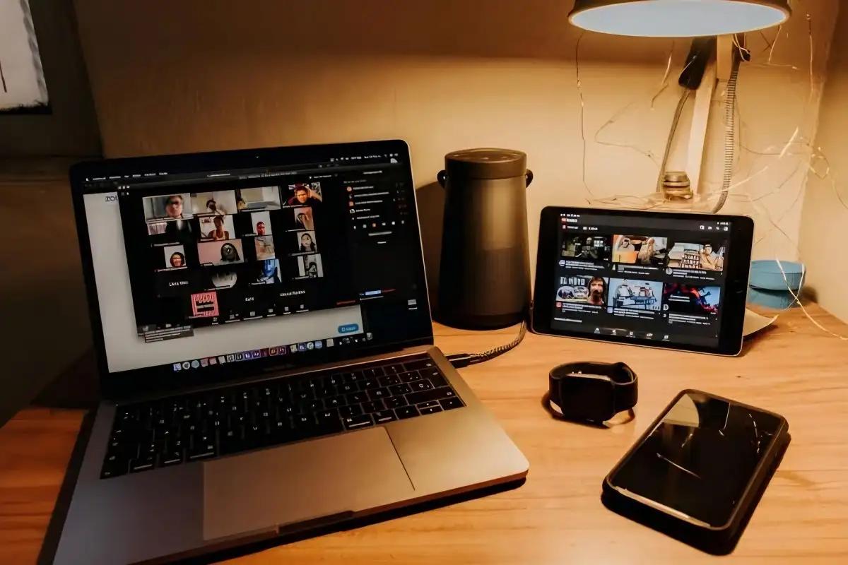 Cara memburamkan latar belakang saat virtual meeting di Zoom, praktis dan tidak ribet