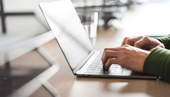 6 Trik Cerdas Mengatasi Layar MacBook Berkedip: Dari Solusi Perangkat Lunak Hingga Perbaikan Kompunen 2 Cara memperbaiki layar MacBook yang berkedip, mulai dari software sampai perangkat keras