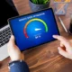 Cara mengecek kecepatan internet, bisa dilakukan di laptop atau ponsel