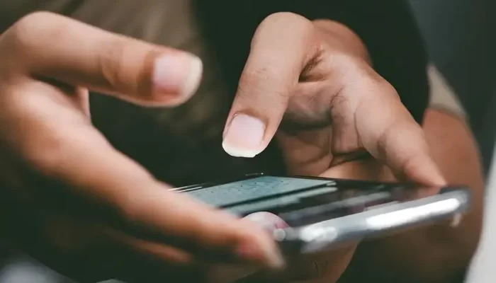 Otomatis Menghapus Kode OTP pada Ponsel Android dan iPhone: Panduan Praktis 2 Cara menghapus kode OTP secara otomatis di ponsel Android dan iPhone